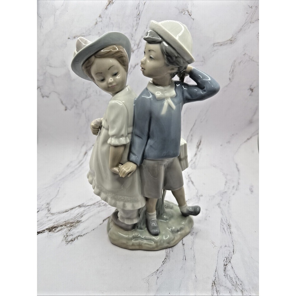 LLADRO Puppy Love #1127 Adorable Kids Collectible Figurines‎ Glazed RETIRED MINT